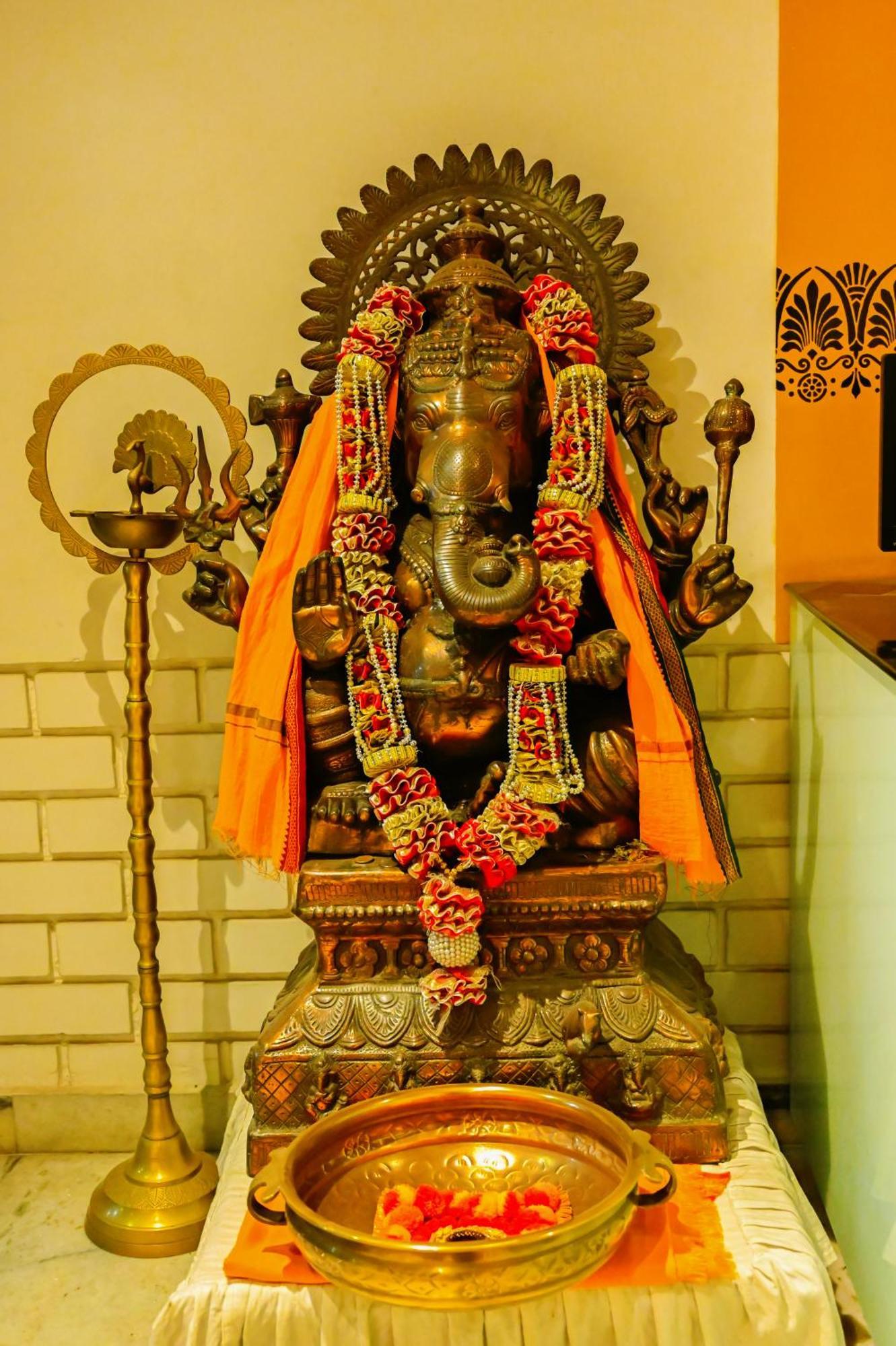 Trimrooms Buddha Varanasi Exteriör bild